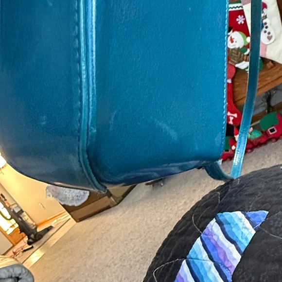 Reaction Kenneth Cole Teal Shoulder Bag - Picture 6 of 10